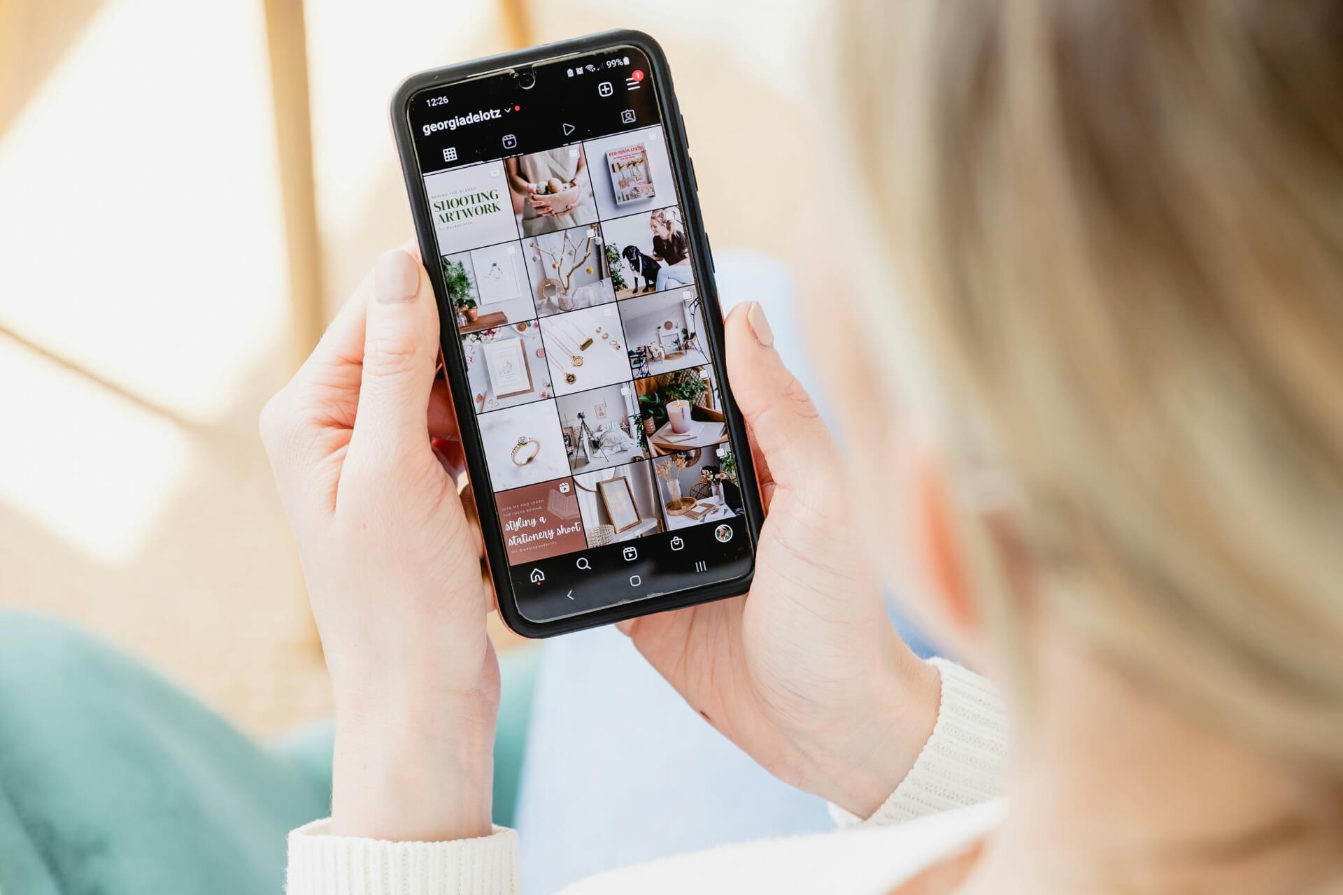Jak dodać muzykę do posta na Instagramie?