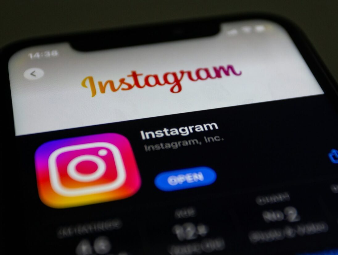 jak usunąć konto na Instagramie szybko