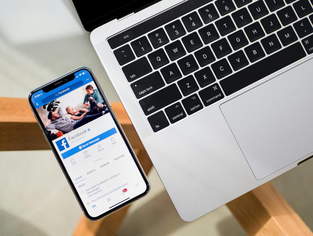 jak dodać administratora do strony na facebooku przez aplikację
