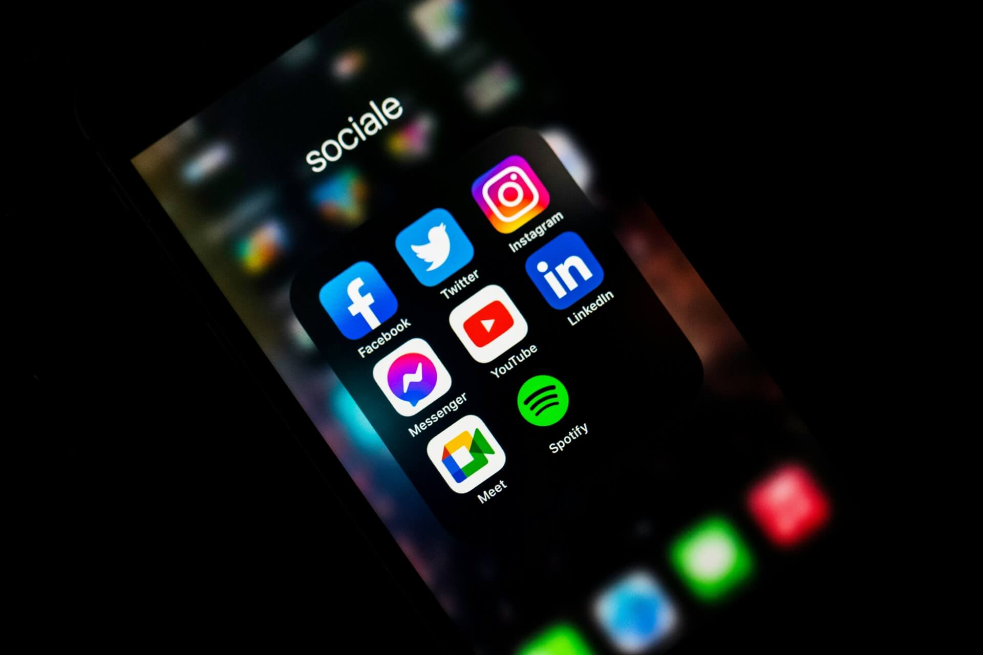 Media społecznościowe – co to? Najważniejsze informacje o social mediach
