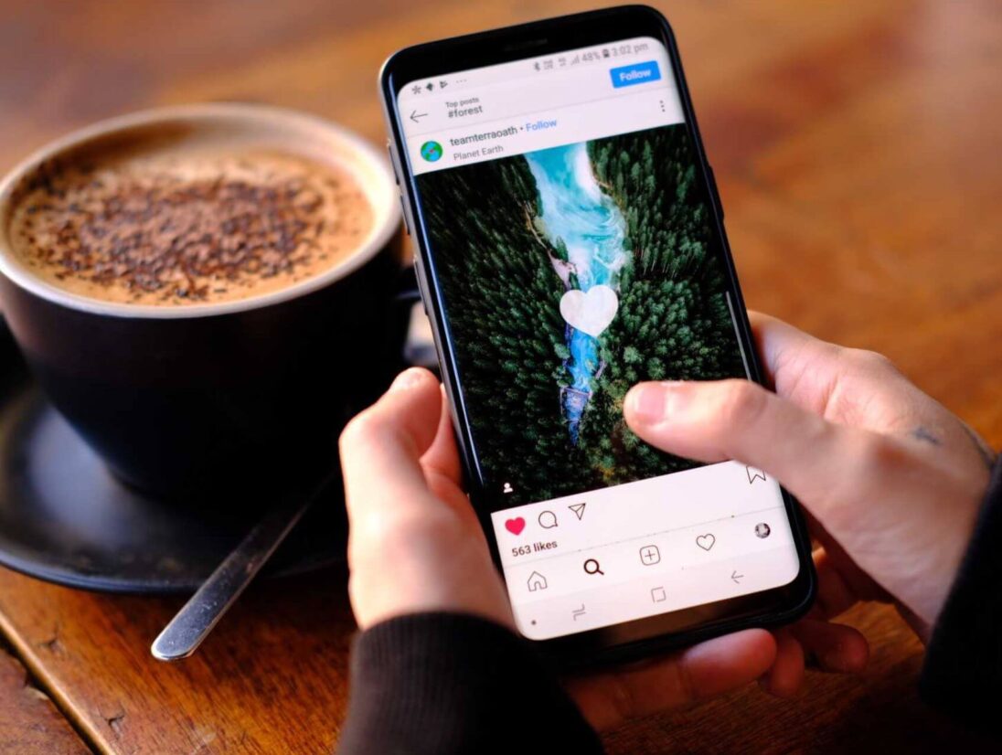 Jak napisać dobry opis do zdjęcia na Instagramie? Porady i wskazówki